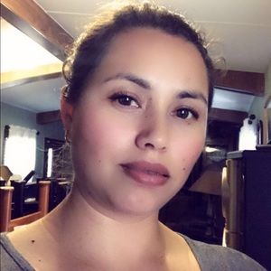 Meet your Posher, Lorena